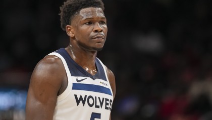 Kaiyun中国官网-解说：森林狼看着打得很热闹 但没华子在还是凸显出有一些粗糙感