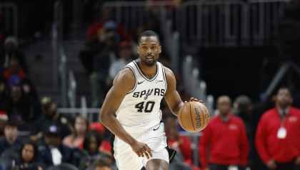 哈里森·巴恩斯：我们防住了独行侠制造的压力 文班亚马能量十足